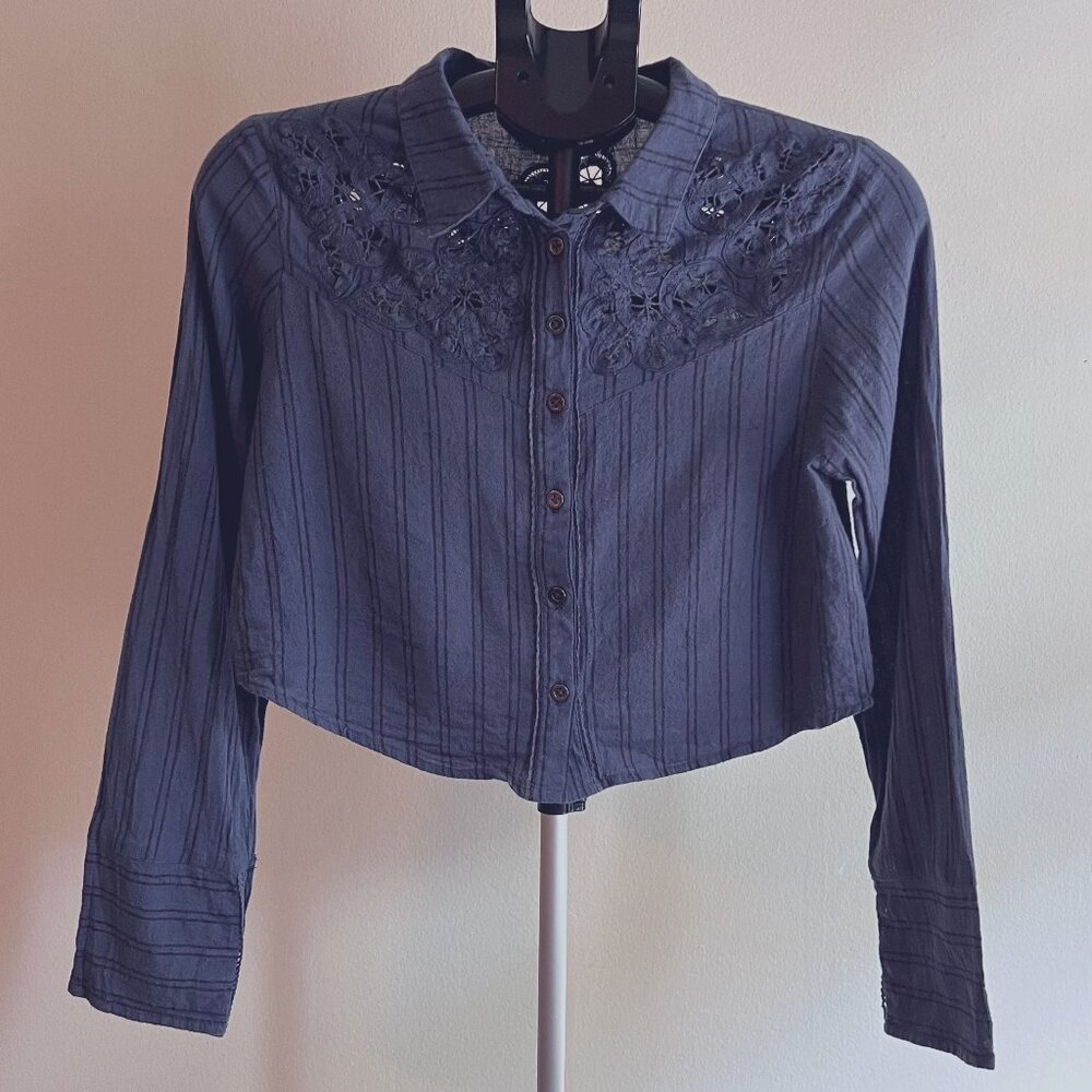 BOHO Natural Life Ana Lace Button-down Shirt  XS